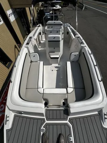 Slide: The Image of 2024 Starcraft SVX 231 OB boat with 250hp and trailer. - 30