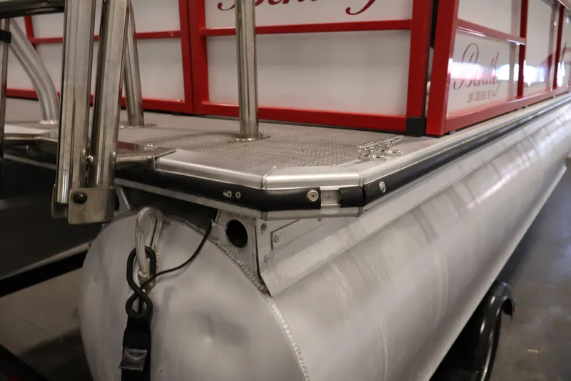 Slide: The Image of 2019 Bentley Pontoons 200 CRUISE, close-up of pontoon structure and railing. - 44