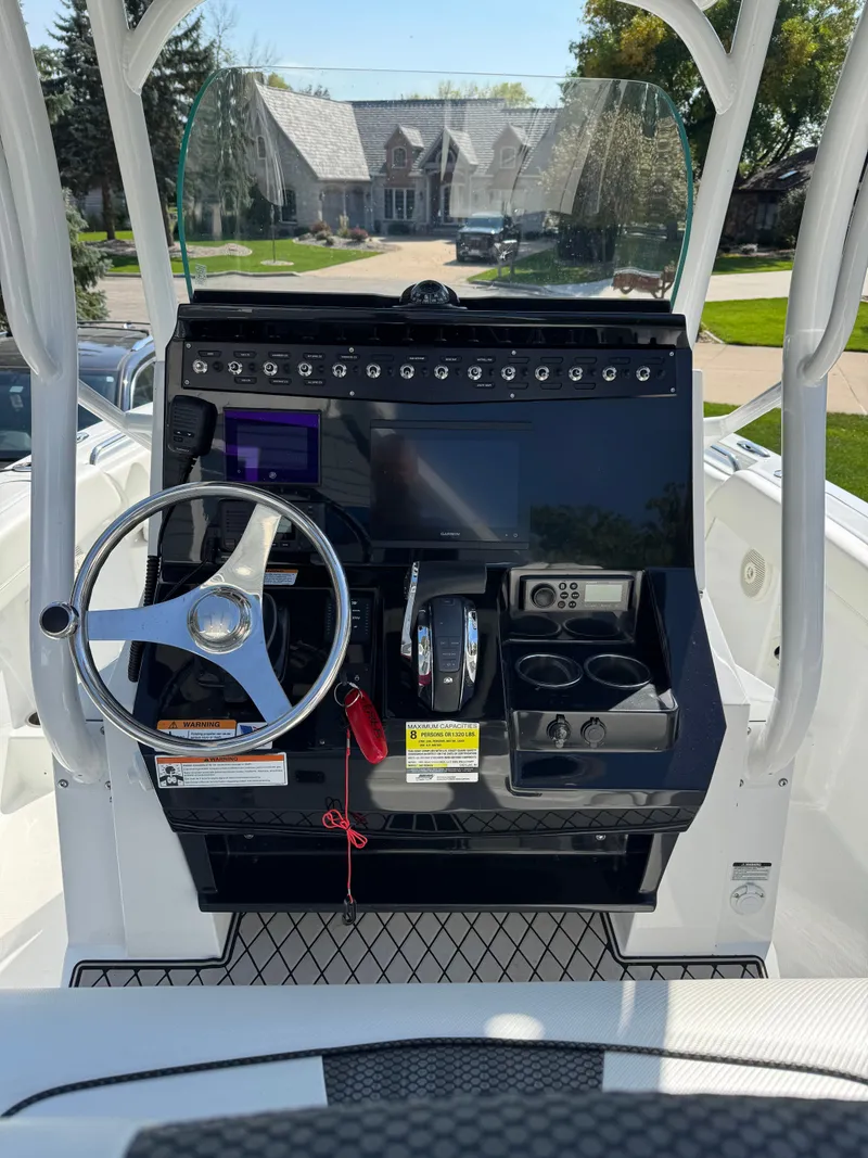 Slide: The Image of Wellcraft 222 Fisherman 2021 - 3