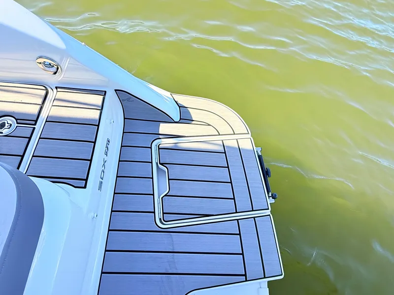 Slide: The Image of Sea Ray SDX 270 Outboard 2027 - 22