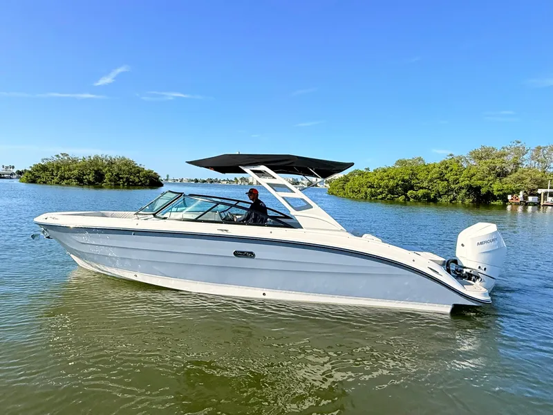 Slide: The Image of Sea Ray SDX 270 Outboard 2027 - 2