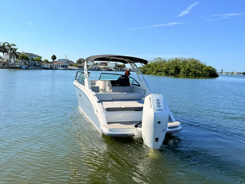 Slide: The Image of Sea Ray SDX 270 Outboard 2027 - 5