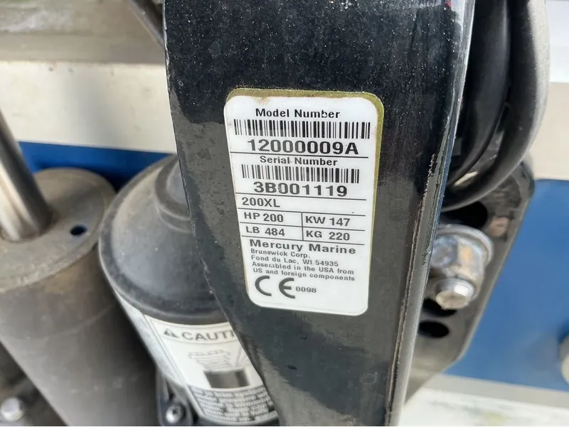 Slide: The Image of Label on a 2005 Sea Pro 206 CC boat engine. - 13