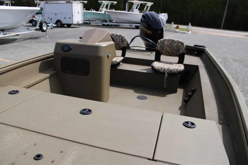 Slide: The Image of G3 Gator Tough 18 SC 2026 - 17