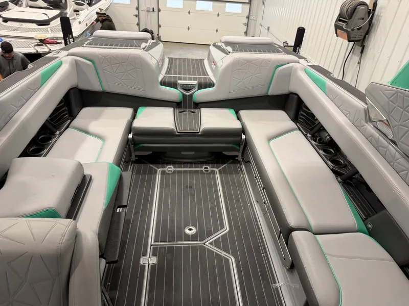 Slide: The Image of Interior of 2021 Nautique Super Air Nautique G25 Paragon boat. - 11