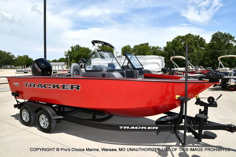 Slide: The Image of Tracker Targa V-18 WT 2026 - 101