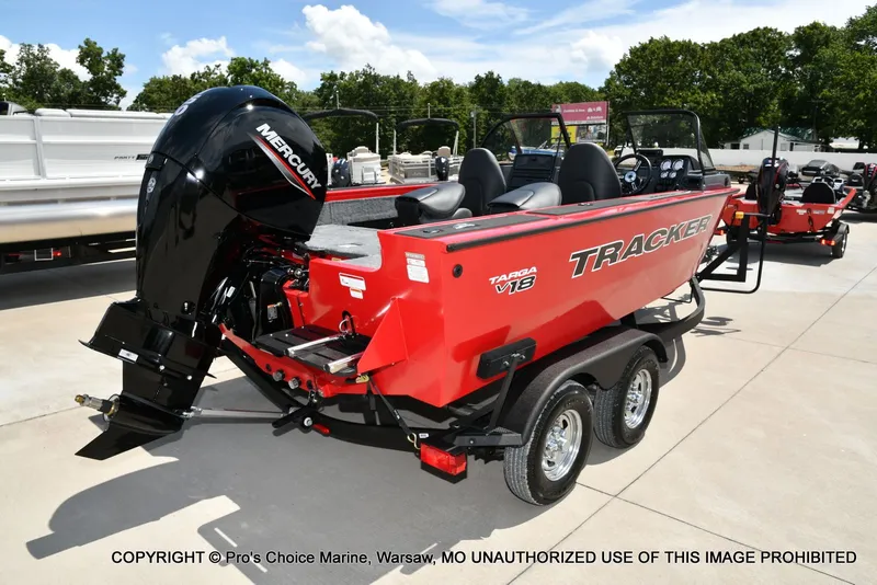 Slide: The Image of Tracker Targa V-18 WT 2026 - 14