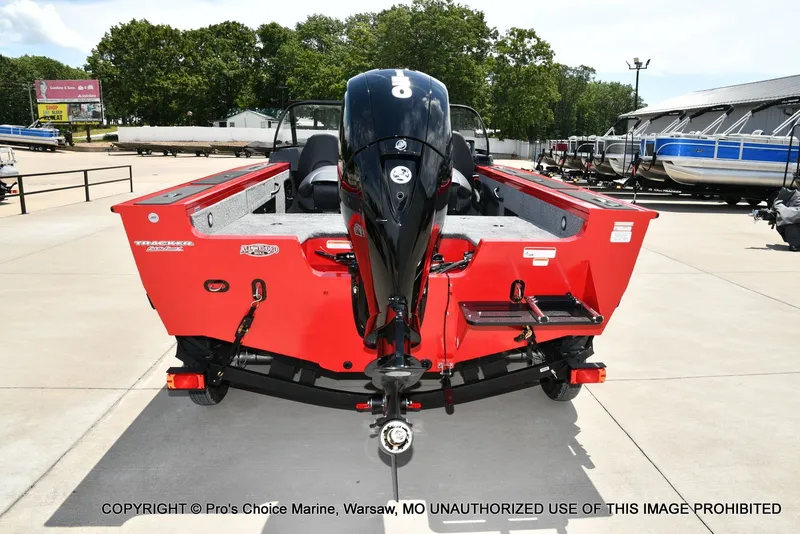 Slide: The Image of Tracker Targa V-18 WT 2026 - 18