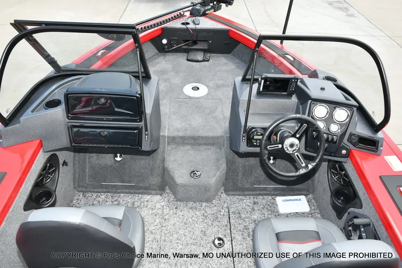 Slide: The Image of Tracker Targa V-18 WT 2026 - 37