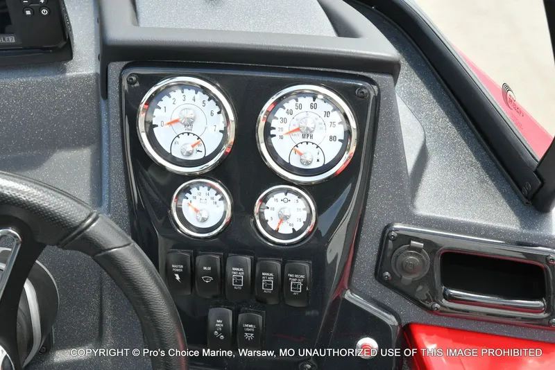 Slide: The Image of Tracker Targa V-18 WT 2026 - 41