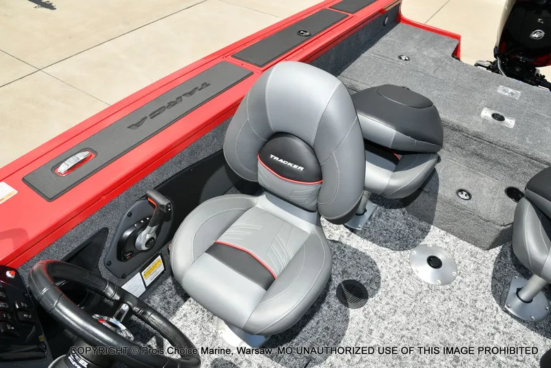 Slide: The Image of Tracker Targa V-18 WT 2026 - 68