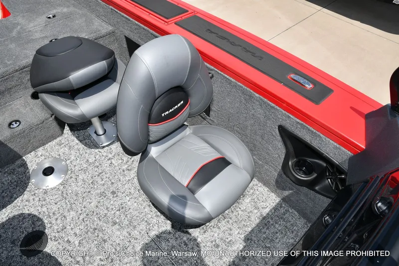 Slide: The Image of Tracker Targa V-18 WT 2026 - 69