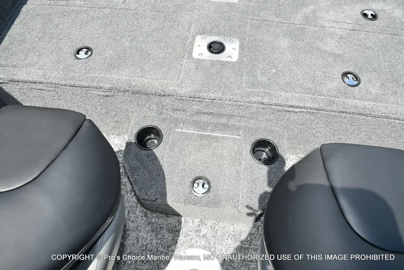 Slide: The Image of Tracker Targa V-18 WT 2026 - 70