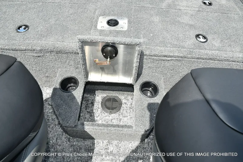 Slide: The Image of Tracker Targa V-18 WT 2026 - 71