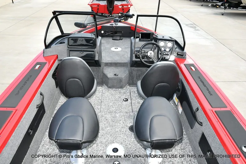 Slide: The Image of Tracker Targa V-18 WT 2026 - 8