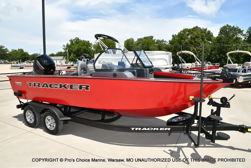 Slide: The Image of Tracker Targa V-18 WT 2026 - 93