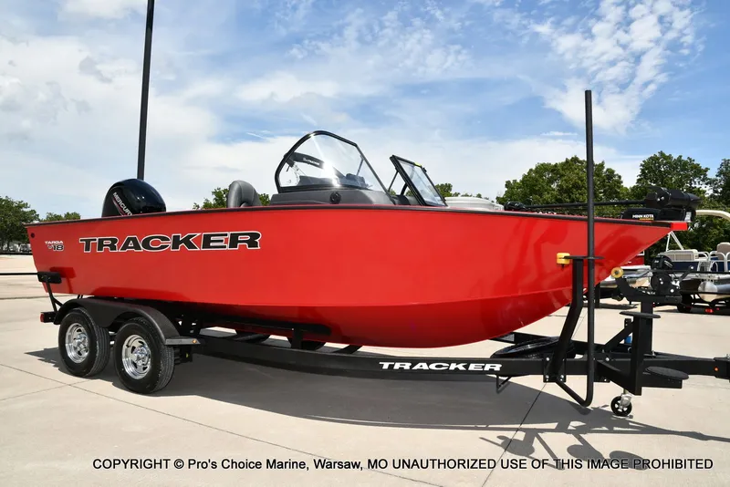 Slide: The Image of Tracker Targa V-18 WT 2026 - 94