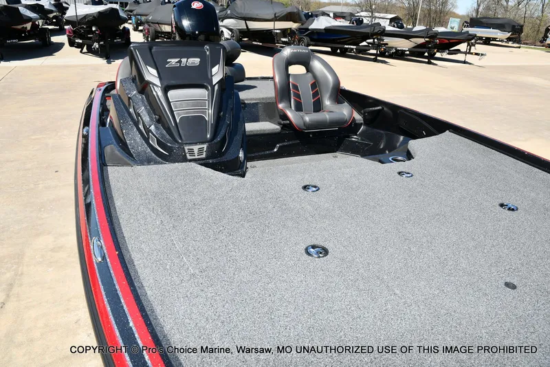 Slide: The Image of 2023 Nitro Z18 Pro boat with gray deck and seat. - 38