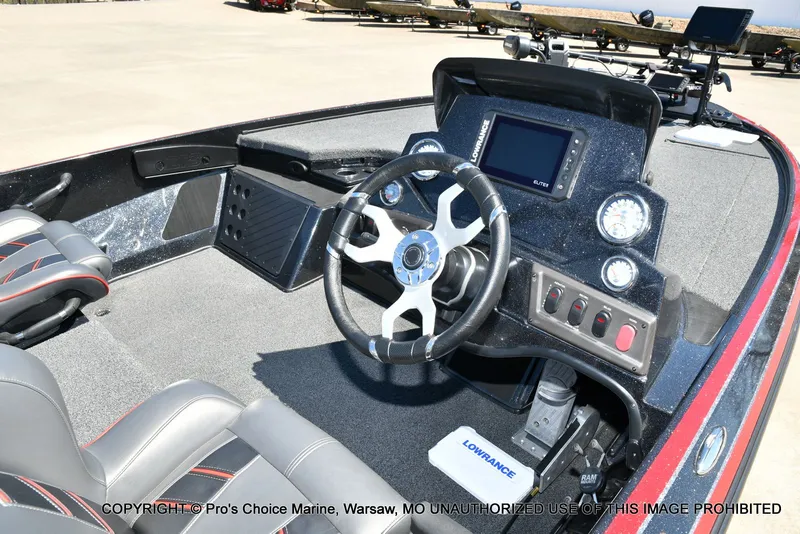 Slide: The Image of Interior view of 2023 Nitro Z18 Pro boat with control console. - 7