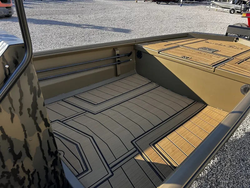 Slide: The Image of Interior of Gator Tail Extreme Series 1860 boat, year 2026. - 8