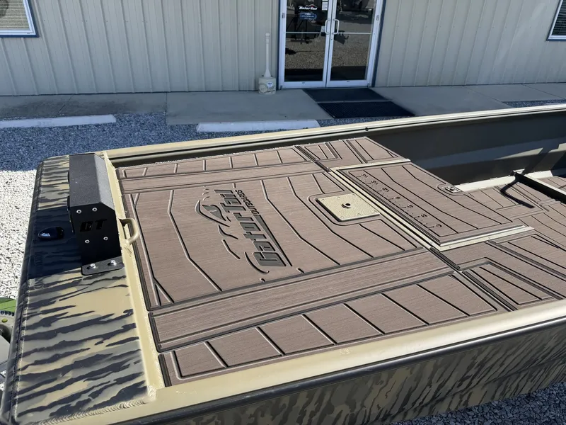 Slide: The Image of 2026 Gator Tail Extreme Series 1754 boat with durable deck design. - 3