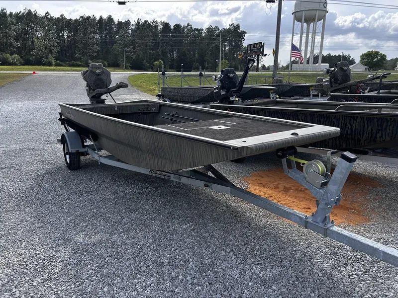 The Image of Gator Tail Extreme Series 1754 boat on trailer, 2026 model. - 1