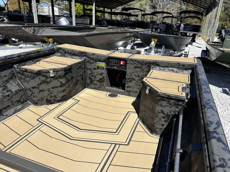 Slide: The Image of 2026 Gator Tail Extreme Series 1860 boat with modern design. - 11