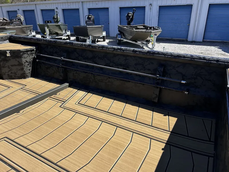 Slide: The Image of Interior of Gator Tail Extreme Series 1860 boat, year 2026. - 9