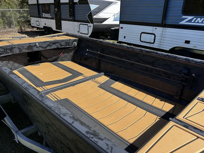 Slide: The Image of Gator Tail Extreme Series 1754 boat interior, 2026 model. - 8