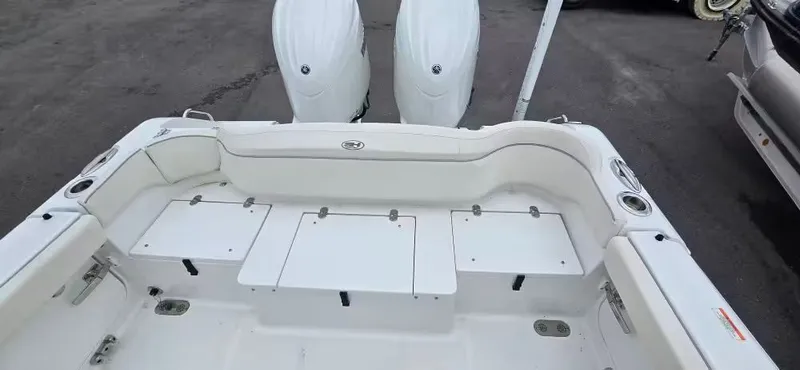 Slide: The Image of Interior view of Sea Hunt 265 Ultra boat, model year 2025. - 6