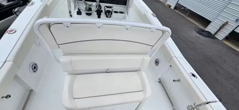 Slide: The Image of Interior view of Sea Hunt 265 Ultra boat, model year 2025. - 7