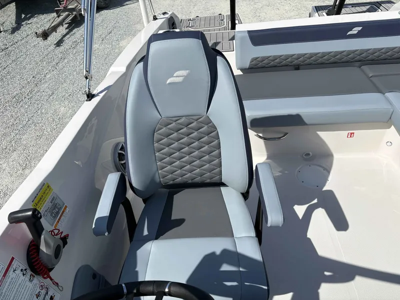 Slide: The Image of Starcraft SVX 210 OB 2026 - 11