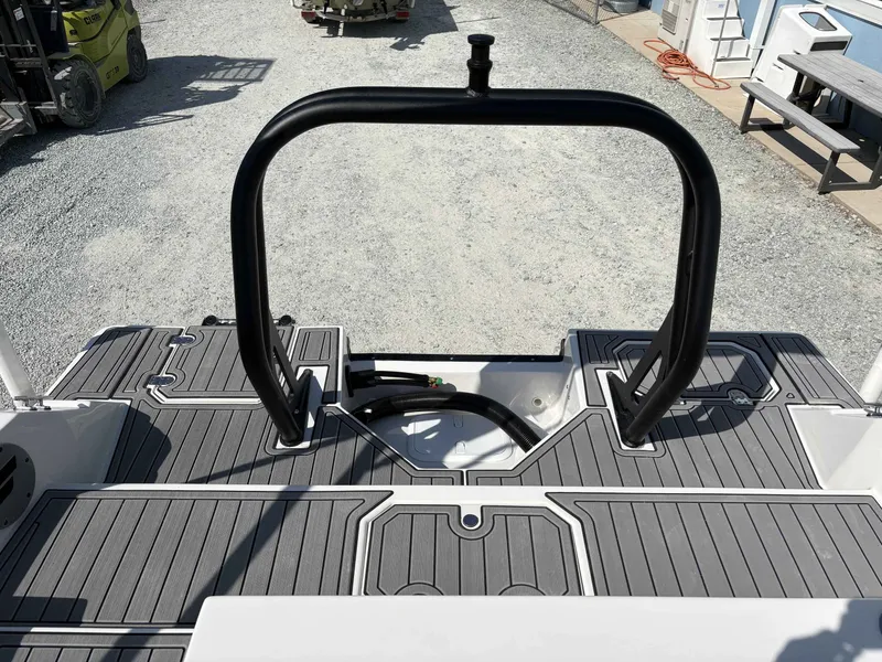 Slide: The Image of Starcraft SVX 210 OB 2026 - 16