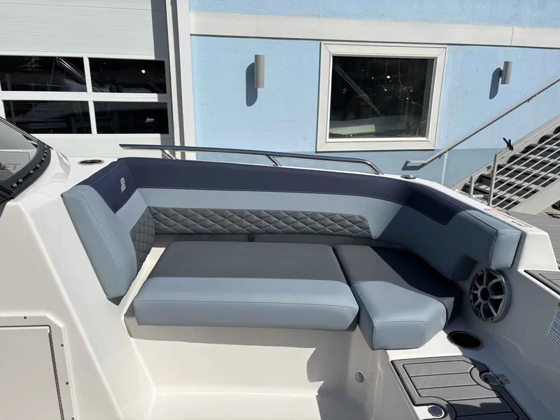 Slide: The Image of Starcraft SVX 210 OB 2026 - 7