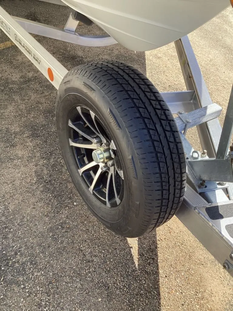 Slide: The Image of Blazer PureBay 2200 trailer tire close-up, 2026 model. - 18