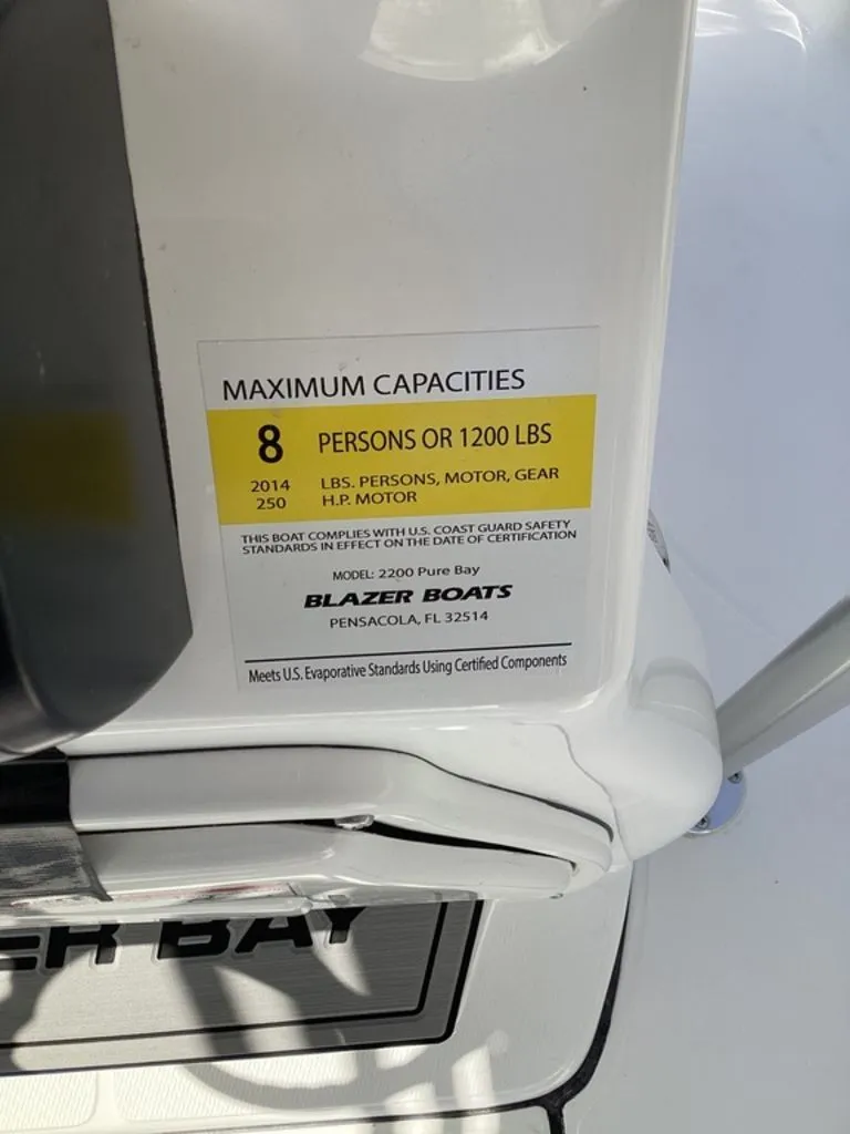 Slide: The Image of Blazer PureBay 2200 boat, maximum capacity: 8 persons or 1200 lbs. - 32