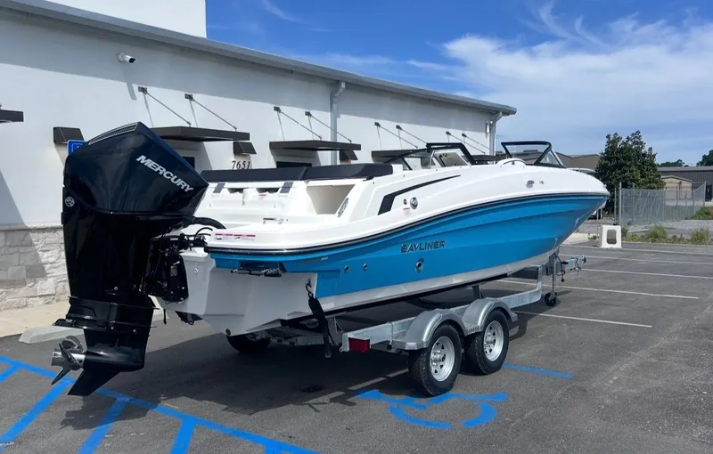 Slide: The Image of Bayliner VR6OB 2026 - 3