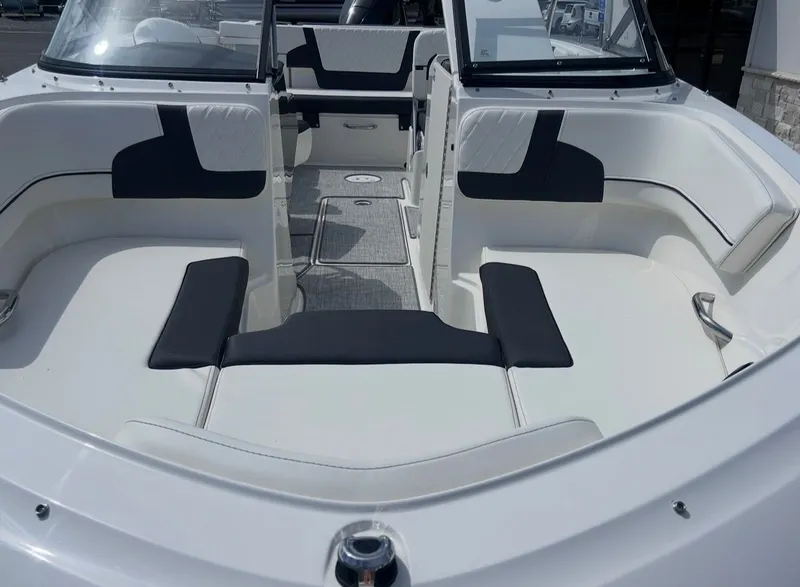 Slide: The Image of Bayliner VR6OB 2026 - 8