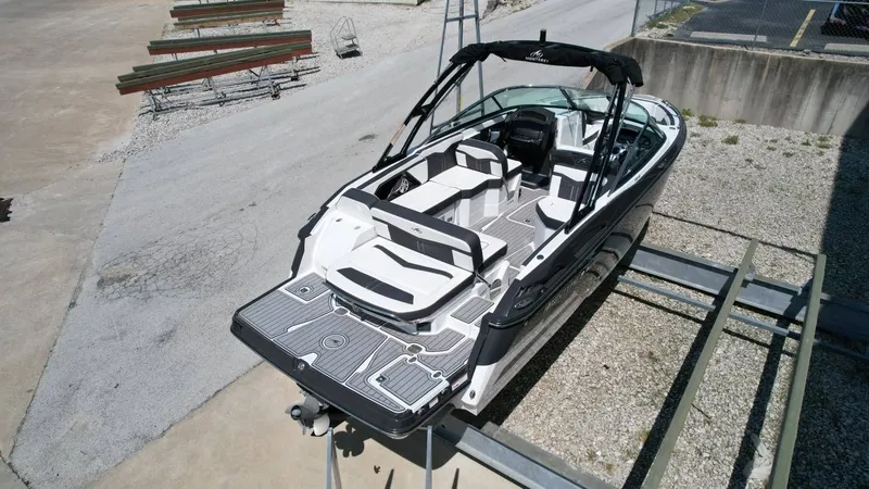 Slide: The Image of Monterey 258SS Super Sport 2021 - 15