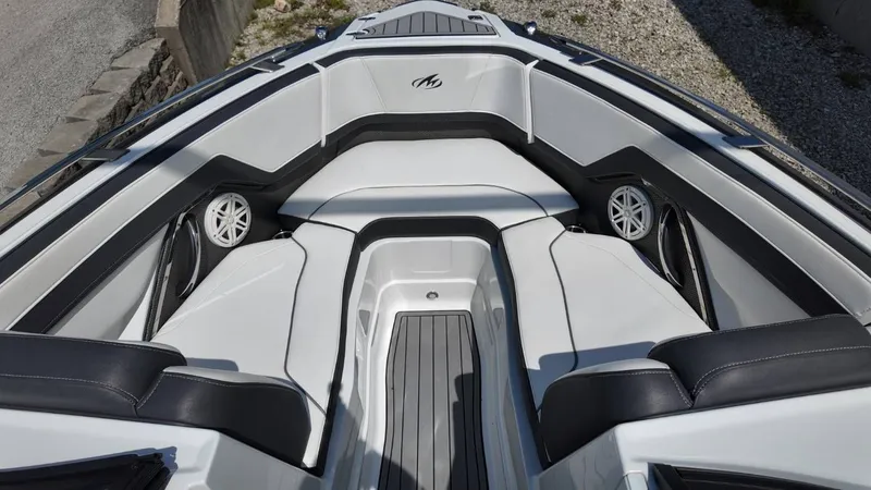 Slide: The Image of Monterey 258SS Super Sport 2021 - 27