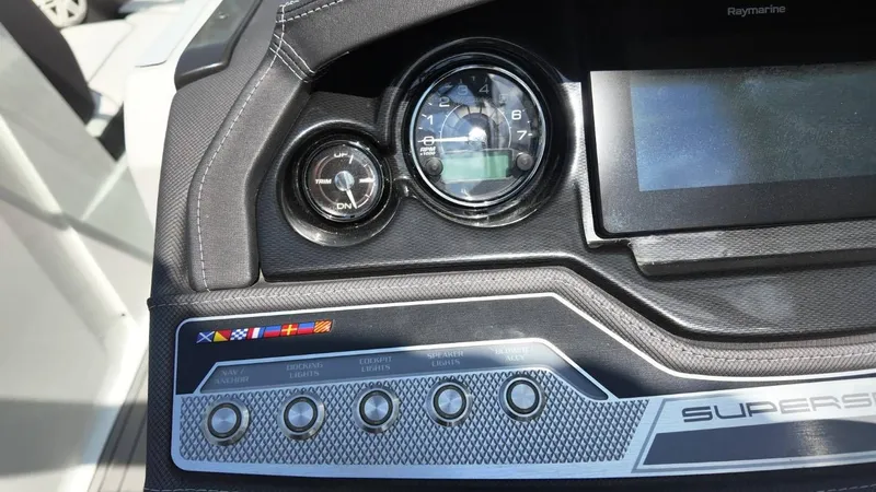 Slide: The Image of Monterey 258SS Super Sport 2021 - 37