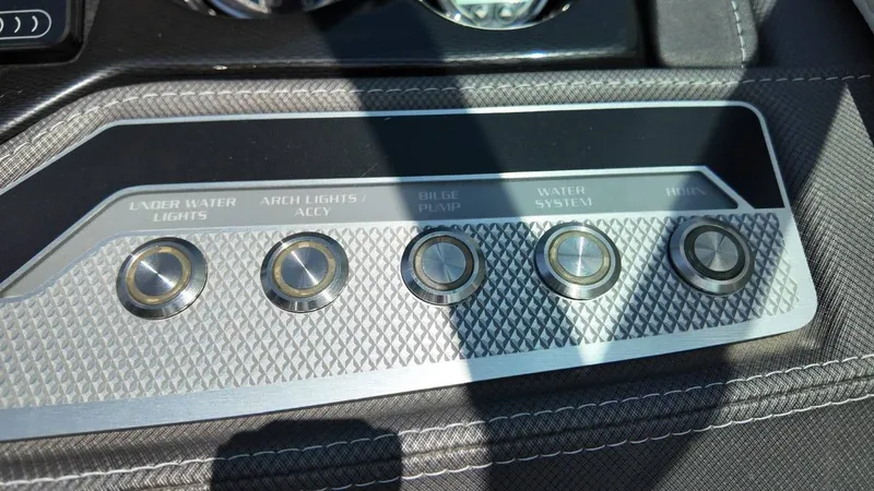 Slide: The Image of Monterey 258SS Super Sport 2021 - 41