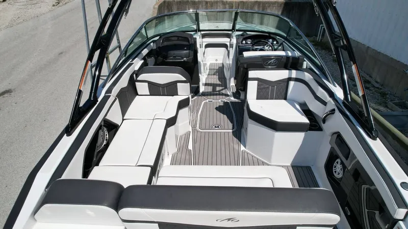 Slide: The Image of Monterey 258SS Super Sport 2021 - 59