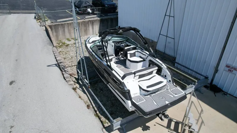 Slide: The Image of Monterey 258SS Super Sport 2021 - 7