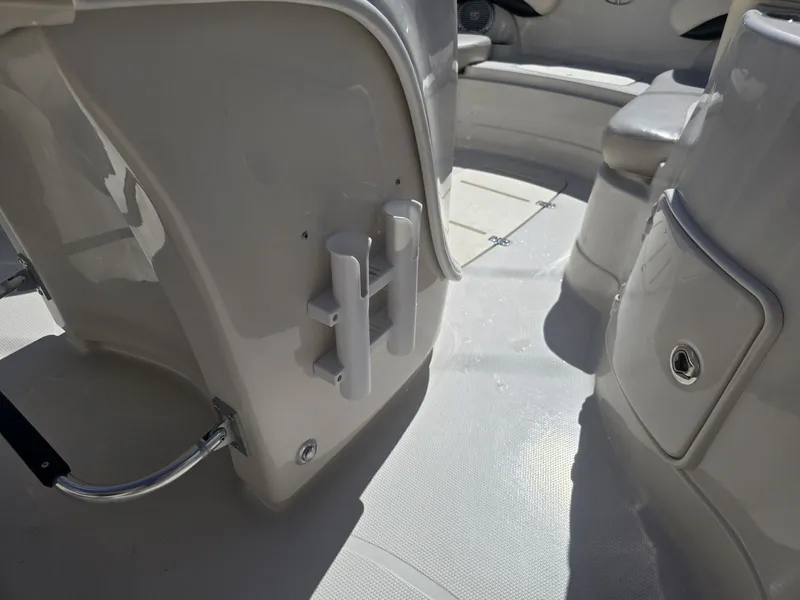 Slide: The Image of Tahoe 215CC 2010 - 24