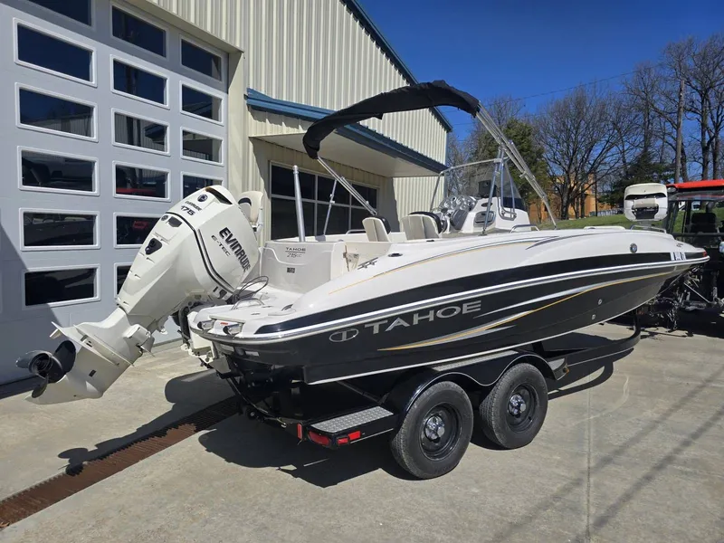 Slide: The Image of Tahoe 215CC 2010 - 5