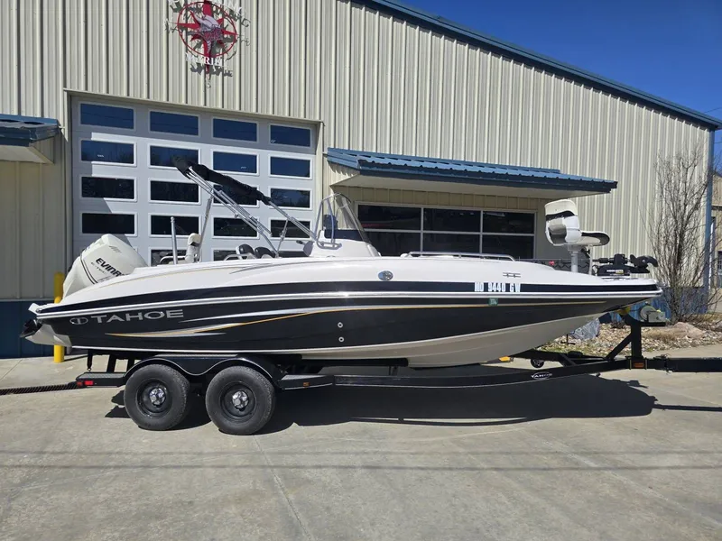 Slide: The Image of Tahoe 215CC 2010 - 6