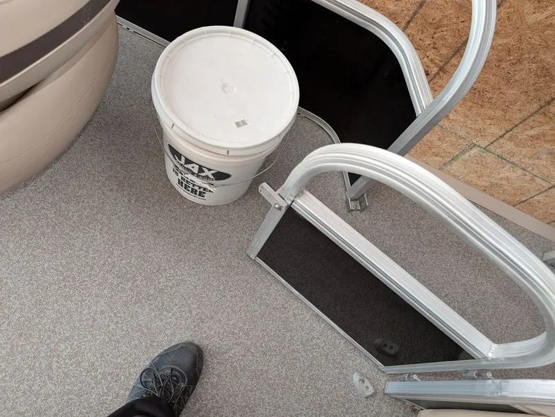 Slide: The Image of Sun Tracker Bass Buggy 2019 - 43