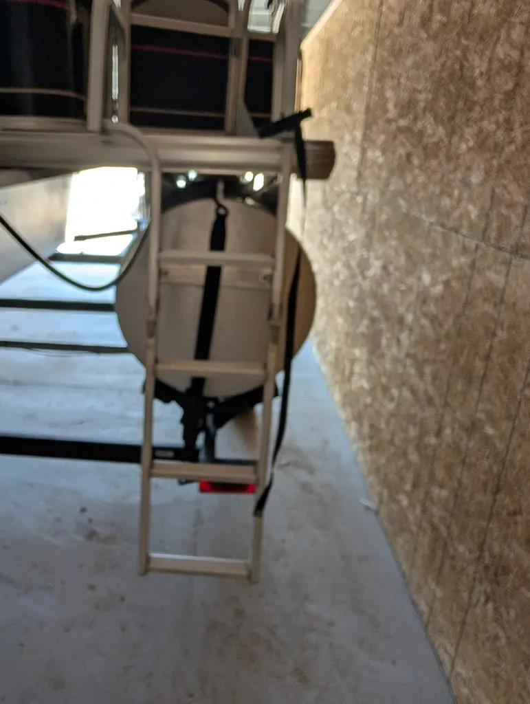 Slide: The Image of Sun Tracker Bass Buggy 2019 - 44