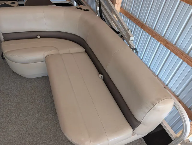 Slide: The Image of Sun Tracker Bass Buggy 2019 - 8